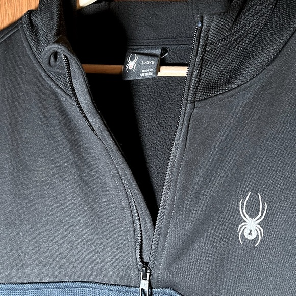 Men’s Size L Half Zipper Hooded Pullover Jacket by Spyder - Like New! - Picture 5 of 11